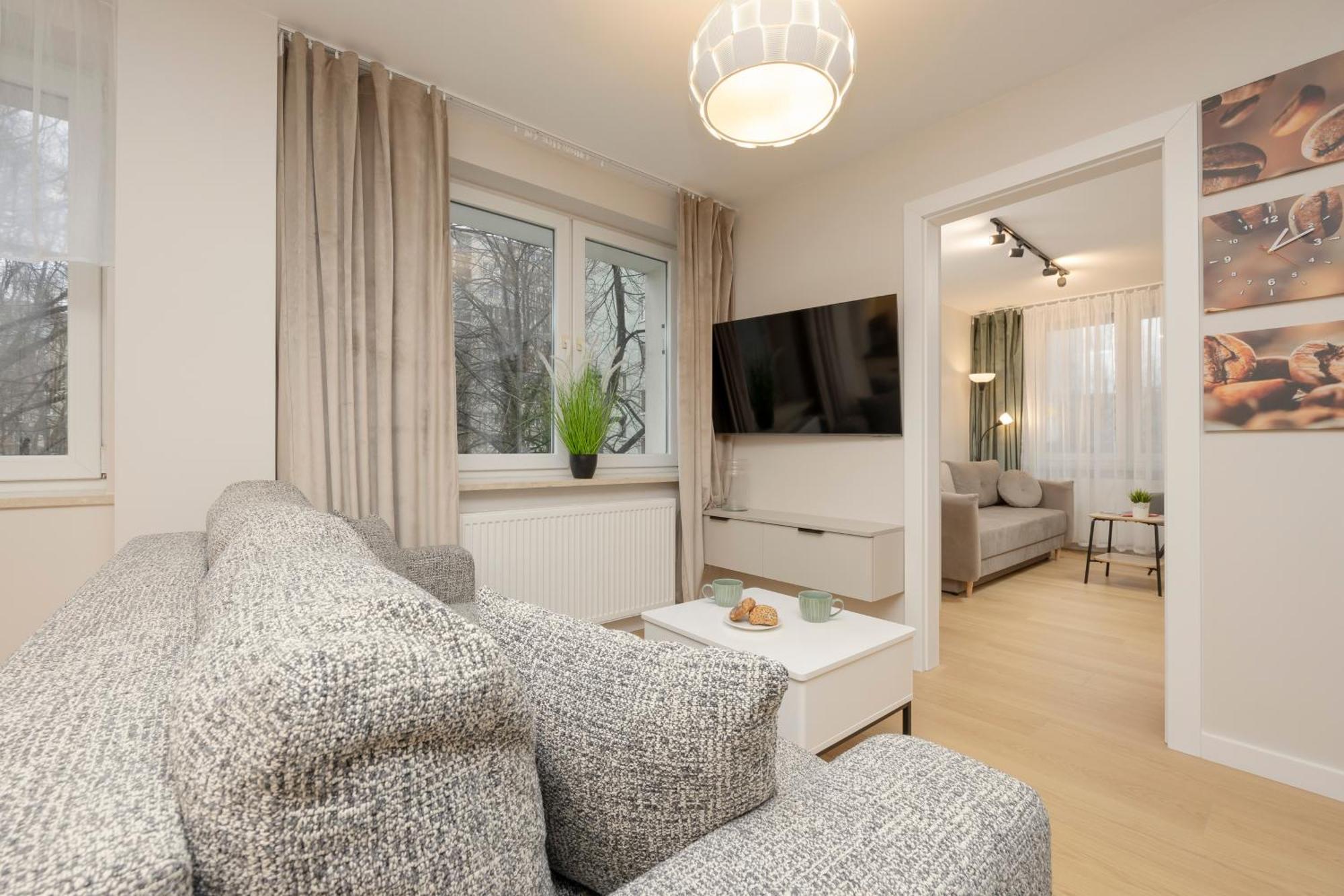 Leilighet Comfortable Wola & Balcony By Renters Warszawa