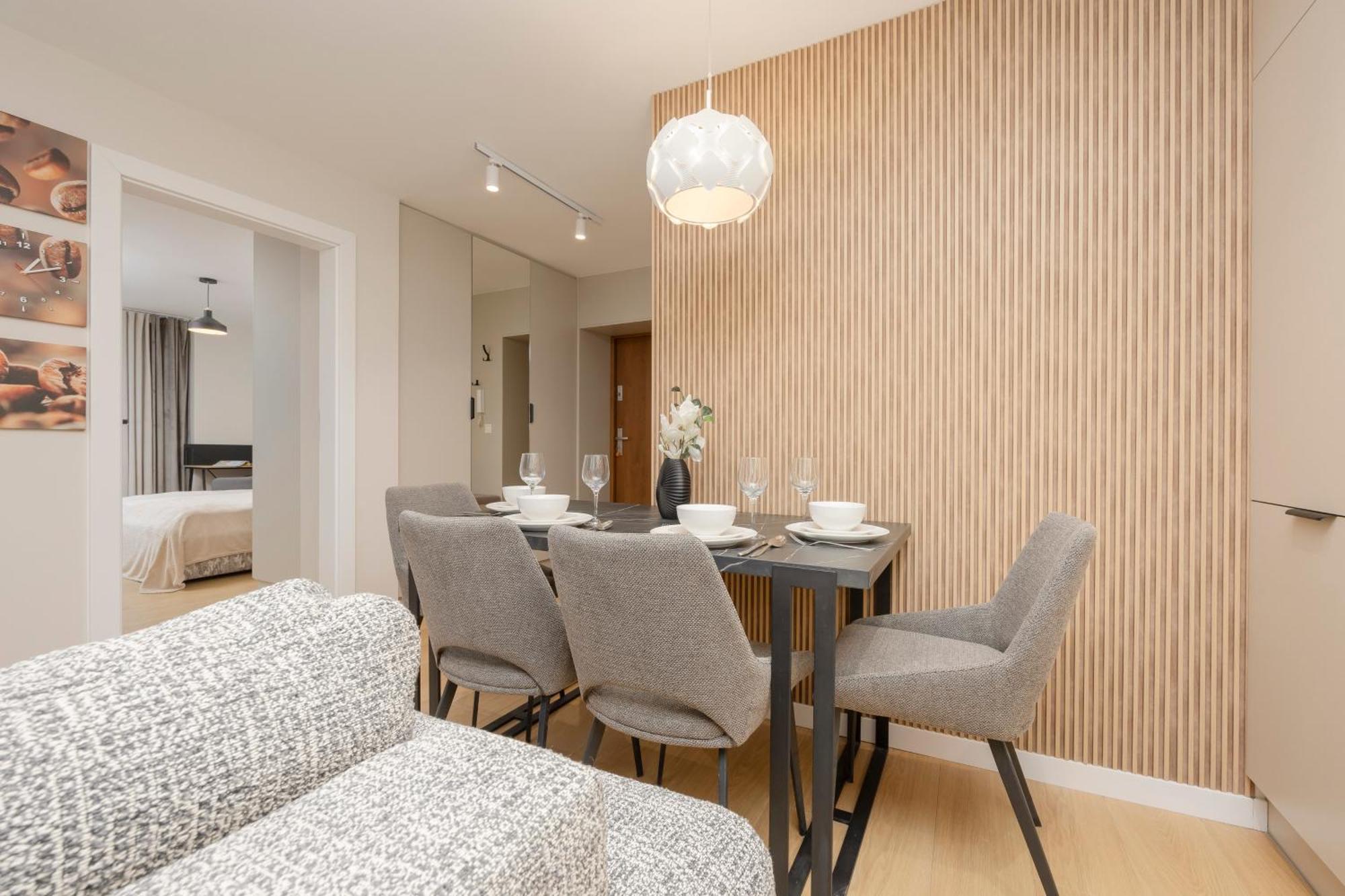 Comfortable Wola & Balcony By Renters * Warszawa