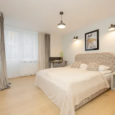 Comfortable Apartment Warsaw Wola & Balcony By Noclegi Renters Eksteriør bilde